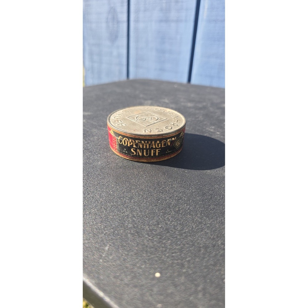 Vintage Copenhagen snuff box, embossed lid cardboard box excellent condition